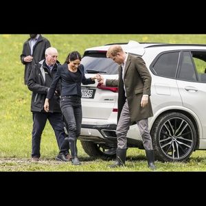 NEW black rubber Muck boots like Meghan Markle